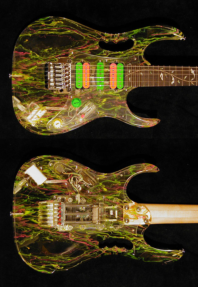 4_small.jpg (158333 bytes)