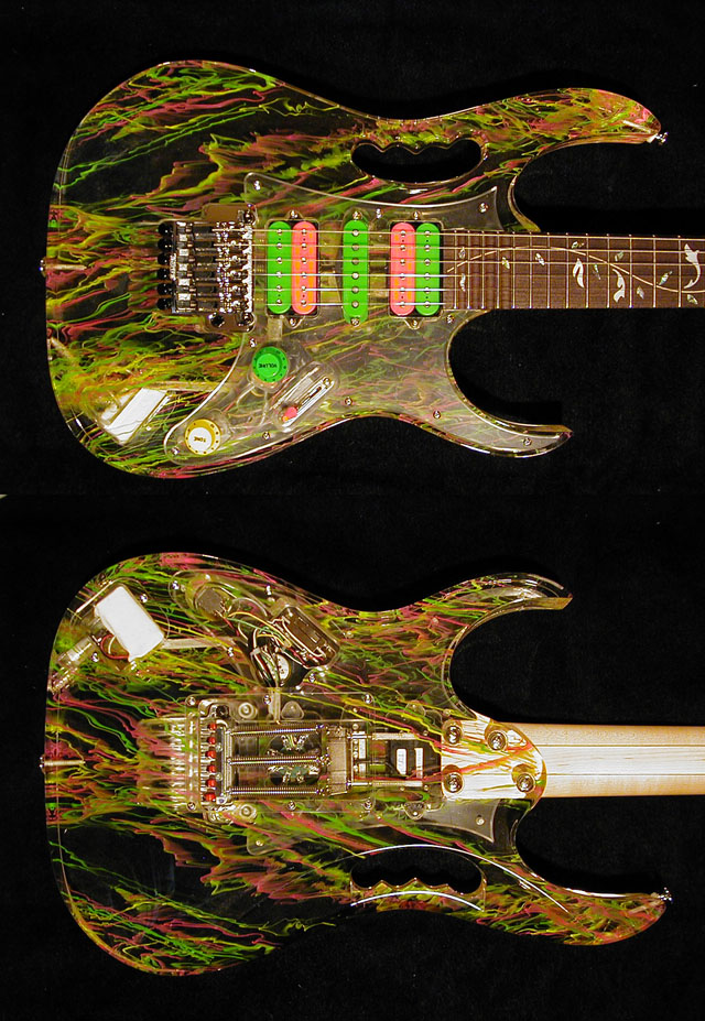 8_small.jpg (158333 bytes)