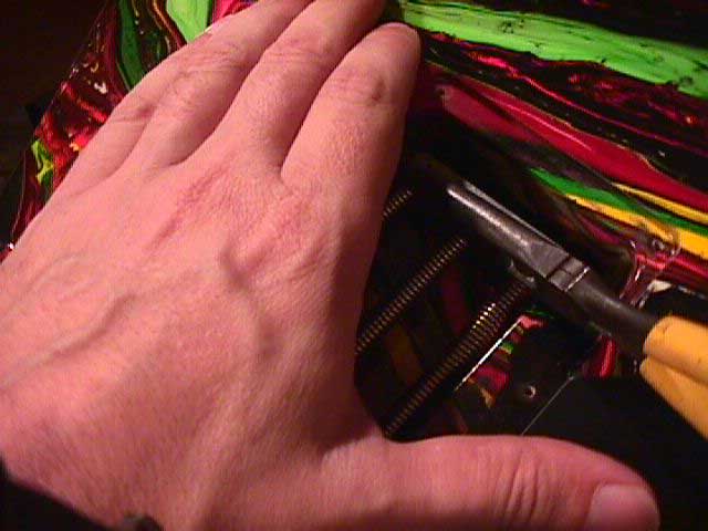 remove4.jpg (31187 bytes)