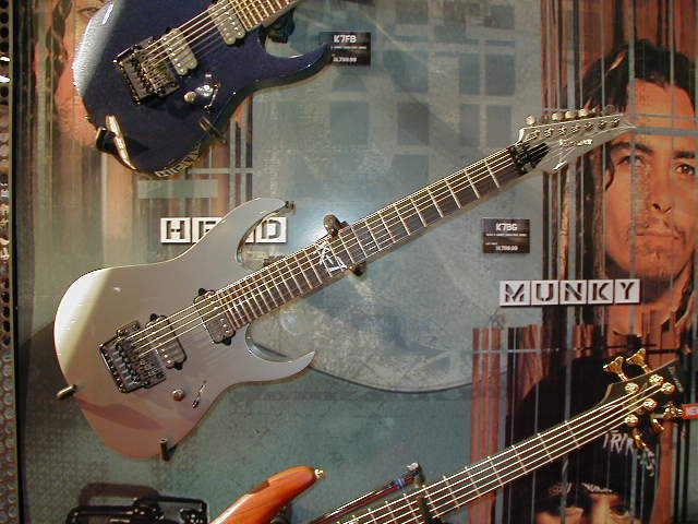 k7bg.jpg (87621 bytes)