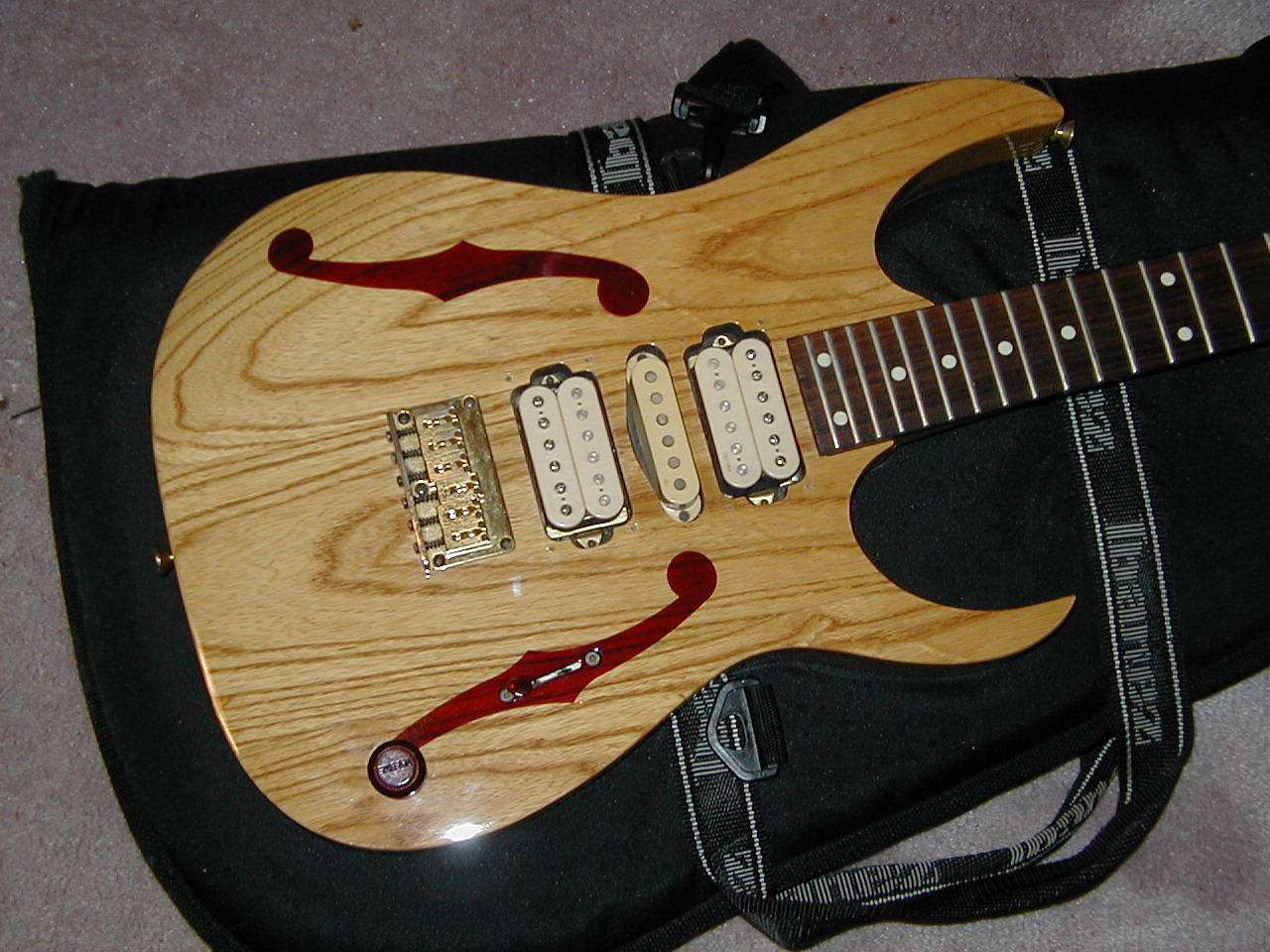 sabrina carpenter dating 2018